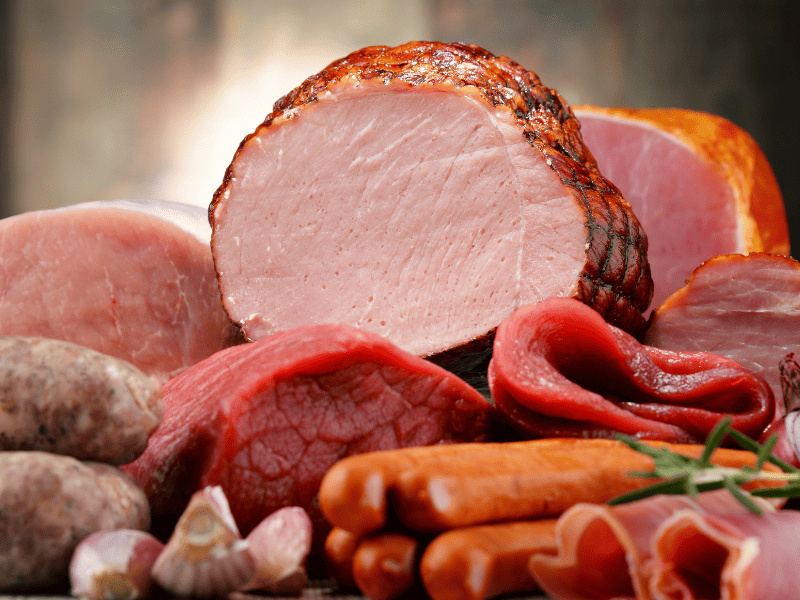 Что не стоит брать в дорогу: список запрещенных продуктов