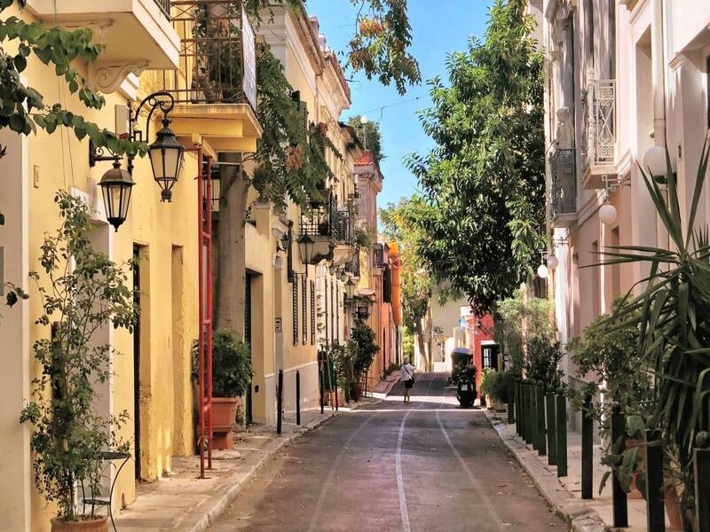 Мальовничий краєвид сучасної Греції, подорожі до історичних місць з Tour Ukraine.